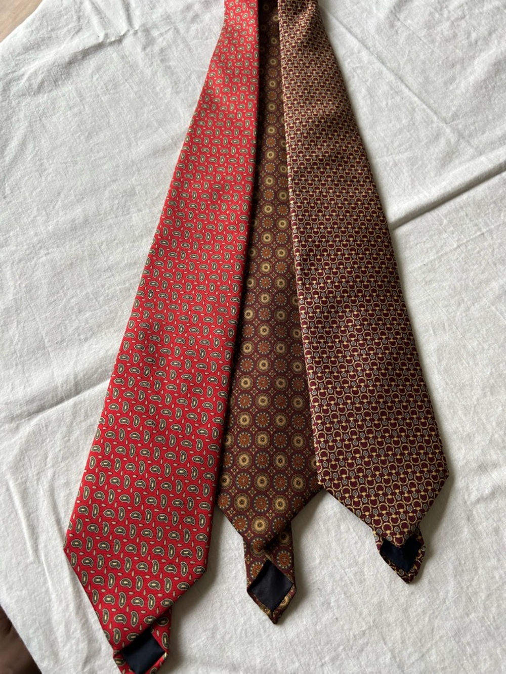 Lot Of 3 Brooks Brothers Makers 346 Ties Silk Red Burgandy Paisley Chain link